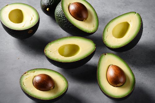 食品现摘美味成熟植物牛油果摄影图图片 摄影图 下载至来源处